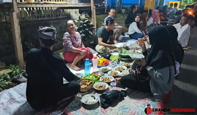 Jelang Idul Adha Warga Kemiren Banyuwangi Gelar Tradisi Tumpeng Sewu