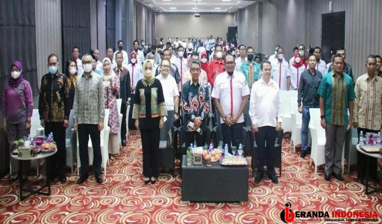 Kasmidi Nahkodai Ketua PMI Kutim, Asti Beri Ucapan Selamat