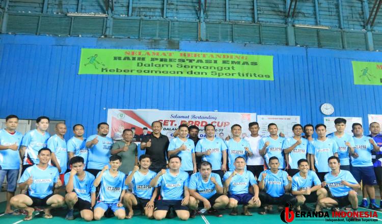 Sekwan Kutim Gelar Pertandingan Bulutangkis Meriahkan HUT RI