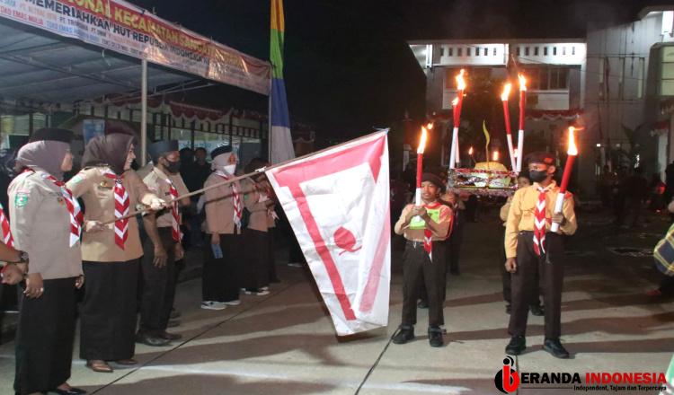 Ratusan Pelajar Meriahkan Pawai Obor
