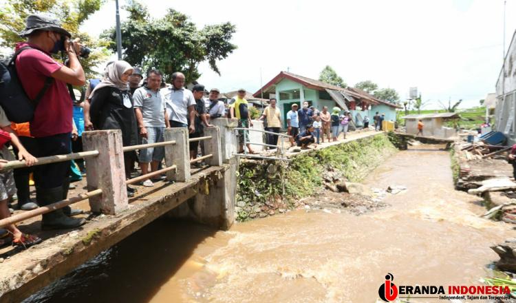 Cek Banjir Kalibaru, Bupati Banyuwangi Siapkan Dapur Umum hingga Hunian Sementara