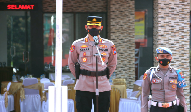 Kapolres Batu Pimpin Upacara Sertijab dan Pisah Sambut Kasat Intelkam Polres Batu