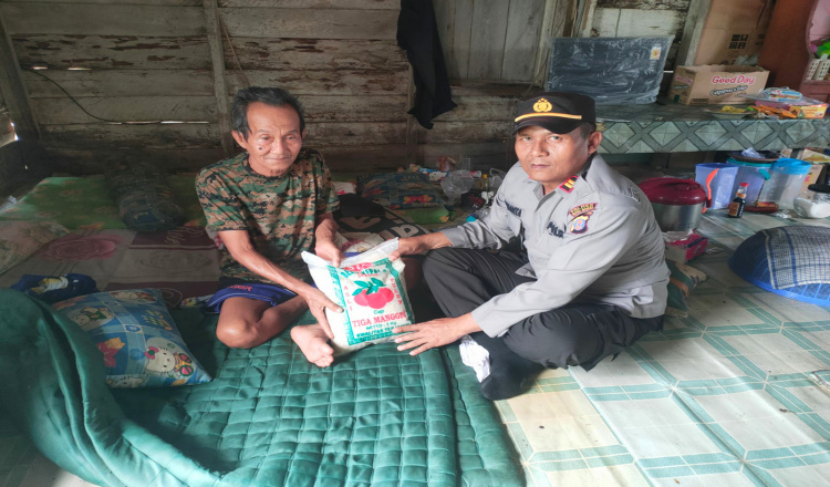 Bentuk Kepedulian Polsek Penyinggahan, Melaksanakan Giat Bansos