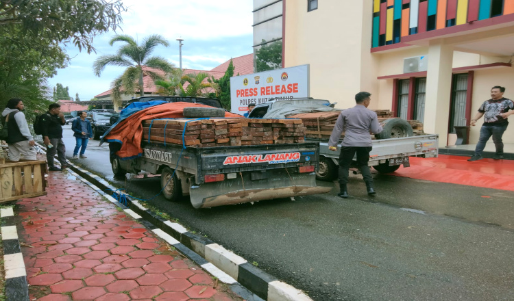 Lakukan Penyelidikan Terkait Illegal Logging, Satreskrim Amankan 2 Unit Grand Max, Ini Sebabnya