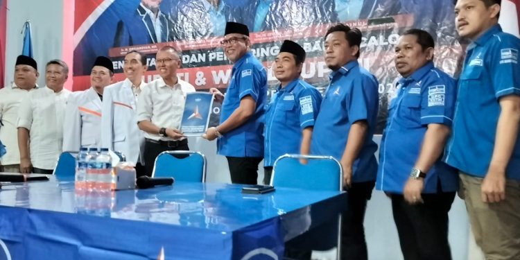 Demokrat Minta PKS Datangkan Ardiansyah Sulaiman Saat Kembalikan Formulir Pendaftaran Bakal Calon Pilkada Kutai Timur 2024