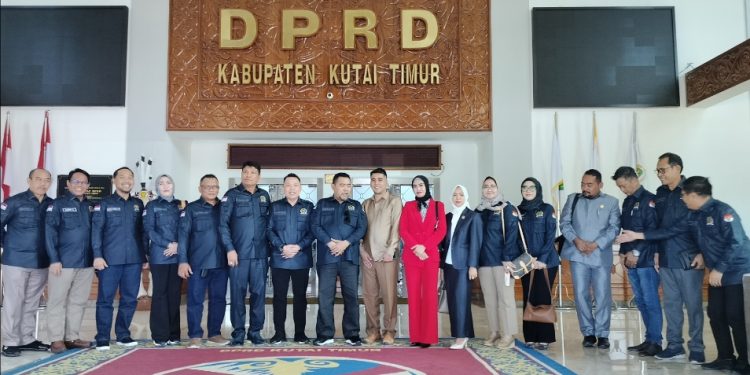 DPRD Kutai Timur-DPRD Samarinda Bertemu Bahas Evaluasi Soal Implementasi LKPj Kepala Daerah