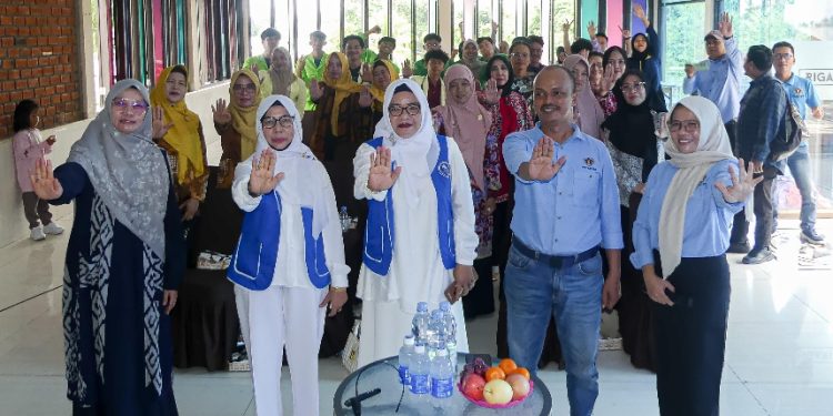 Sosialisasi Literasi Media terhadap Ketahanan Keluarga Garapan PWI-DKP3A Kaltim