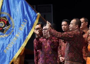 Hendry Lantik Pengurus PWI Bali, Pemprov Dukung Kebebasan Pers