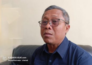 Pipa Belum Terpasang, Perumdam Antar Air Bersih ke Bukit Kayangan 