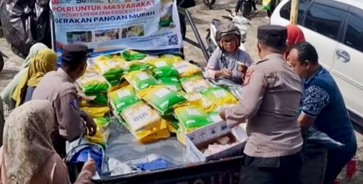 Polres PPU Gandeng Bulog Salurkan Beras Murah ke Warga