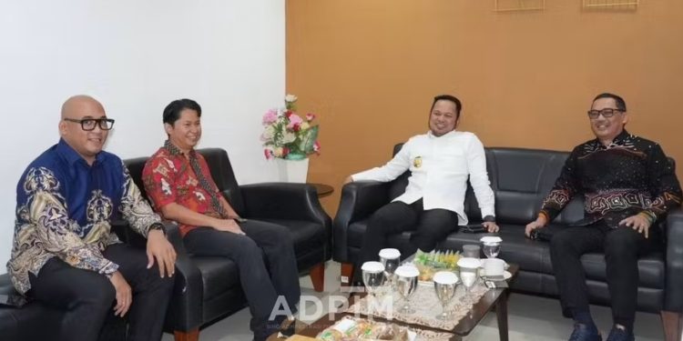 Gubernur Ulas Pembangunan Infrastruktur Kaltim Lewat Talk Show