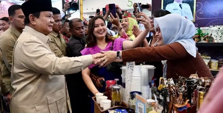 Panglima TNI Hadiri APKASI Otonomi Expo 2025; Produk Lokal Mengglobal