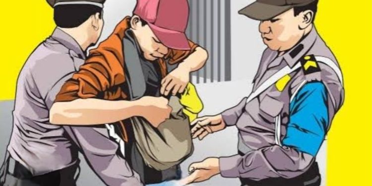 Polres Kutai Barat Bekuk Pengedar Sabu di Simpang Raya