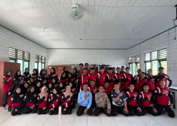 Polsek Penyinggahan Sosialisasi Berita Hoaks dan UU ITE di Sekolah