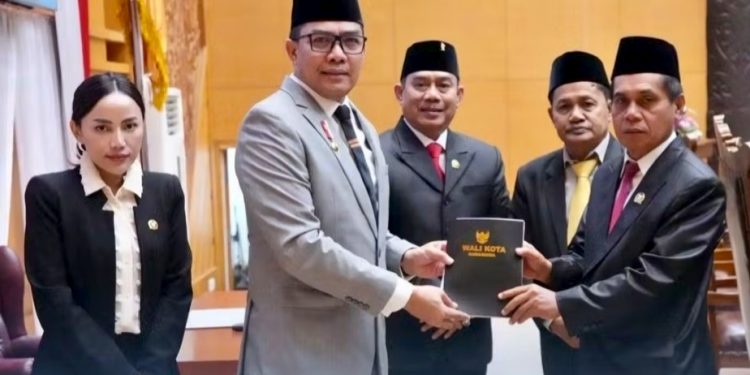 Perubahan APBD 2025 Samarinda Disetujui, Fokus Efisiensi dan Layanan Publik