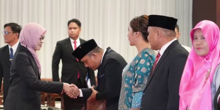 Lima Komisioner Komisi Informasi Kaltim Dilantik, Ini Pesan Sekda