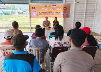 Jumat Curhat Jadi Ajang Dialog Polsek Muara Bengkal dan Warga