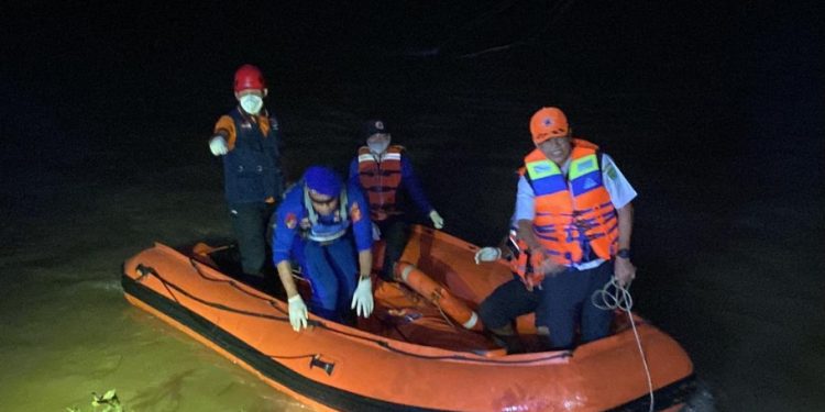 Korban Terakhir Kapal Tenggelam di Sungai Meratak Ditemukan Meninggal 