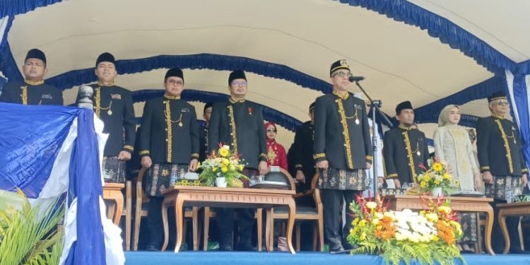 Dandim Hadiri Upacara Puncak Peringatan HUT ke-26 Kutai Timur