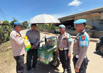 Propam Polres Saluran Bansos dan Edukasi Layanan Pengaduan Online