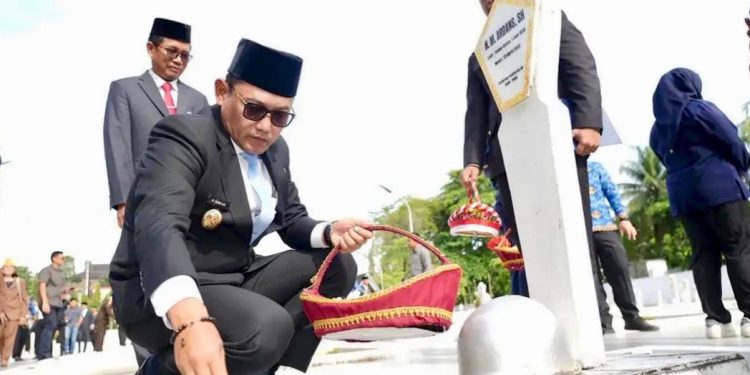 Wagub Sebut Kemerdekaan Tidak Jatuh dari Langit, Tapi Lahir dari Kesabaran dan Keberanian