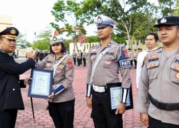 Kapolres Kutai Timur Apresiasi Puluhan Personel Berprestasi