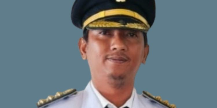 8 Korporasi di Muara Ancalong “Keroyokan” Timbun Jalan Tergenang Air