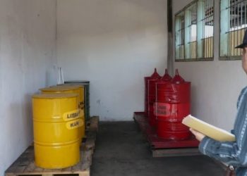 Pengusaha Wajib Lengkapi Tempat Usaha dengan Bak Penampungan Limbah B3