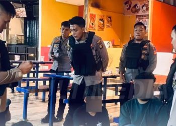 Enam Terduga Pejudi di Bukit Alaya Ditangkap, Uang Tunai dan Kartu Domino Disita