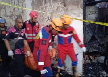 Kebakaran Prona III: Dua Orang Tewas, Brimob Bantu Pemadaman