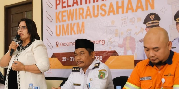 Distransnaker Latih 100 Pelaku UMKM di Kaliorang