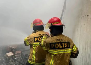 Polda Turunkan Pammat Padamkan Kebakaran Gudang di Balikpapan Utara