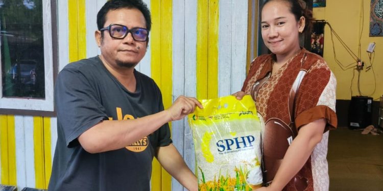 Polres Gandeng Wartawan Salurkan 740 Karung Beras untuk Warga