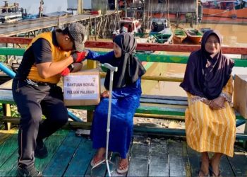 Polsek Palaran Gowes Sambang Warga, Salurkan Bantuan Bagi Lansia 