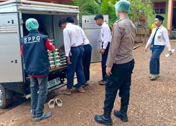 Penyaluran Perdana Program MBG di Wanasari, Sasar 1.042 Pelajar