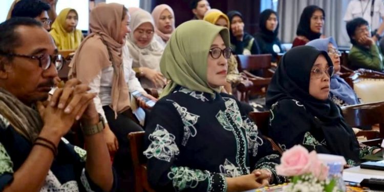 Sekdaprov Apresiasi Sayembara Desain Batik ASN dan Suvenir Khas Daerah