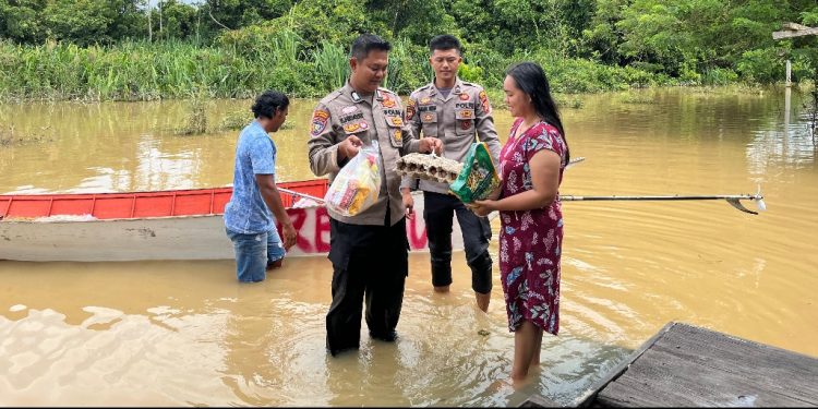 Secercah Harapan Mengalir untuk Penyintas Banjir Nehes Liah Bing