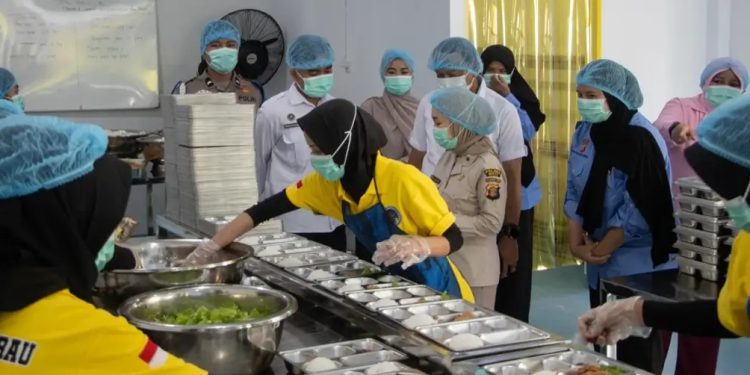 SPPG Polres Berau Layani Ribuan Pelajar Penerima Manfaat MBG