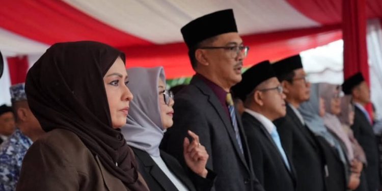 Di Tengah Gerimis, Semangat Bela Negara Mengalir di Samarinda