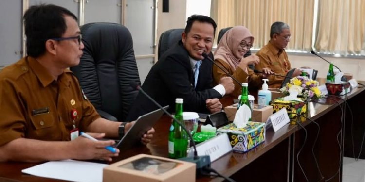 Gubernur Ingatkan OPD Jauhi Korupsi dan Percepat Serapan APBD 2025
