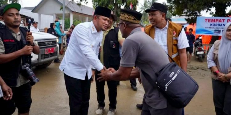 Bupati Pidie Jaya Apresiasi Donasi Rakyat Kaltim untuk Korban Banjir Lumpur