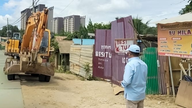 Otorita Bongkar 39 Lapak Besi Tua dan 18 Lapo Tuak Ilegal di IKN