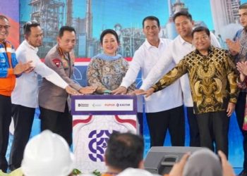 Proyek Revamping Pabrik Amoniak Pupuk Kaltim Resmi Dioperasikan