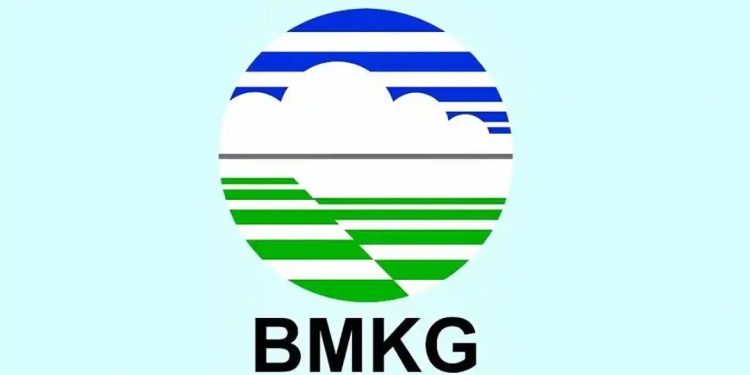 BMKG Ingatkan Potensi Hujan Lebat Saat Libur Nataru, Kaltim Berstatus Waspada