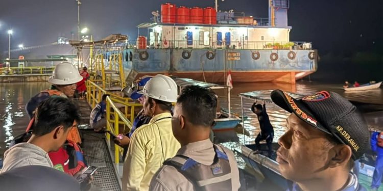 Tim SAR Sisir Sungai Mahakam Sangasanga Cari Karyawan Tenggelam 