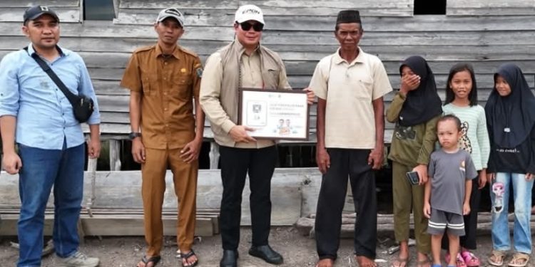 36 Desa Terpencil Teraliri Listrik, 73 Desa Gelap Segera Tersambung