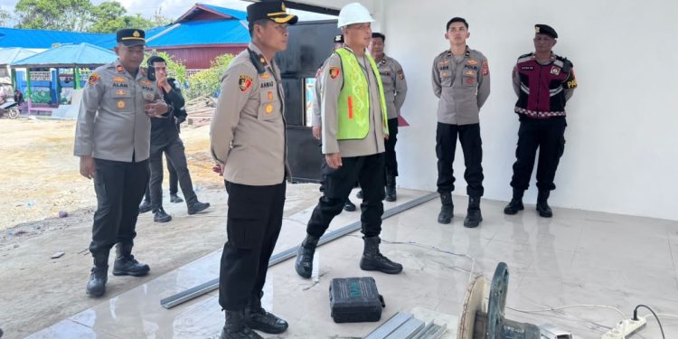 Kunjungi Polsek Sangatta Utara, Kapolres Tekankan Pelayanan Humanis dan Ketahanan Pangan