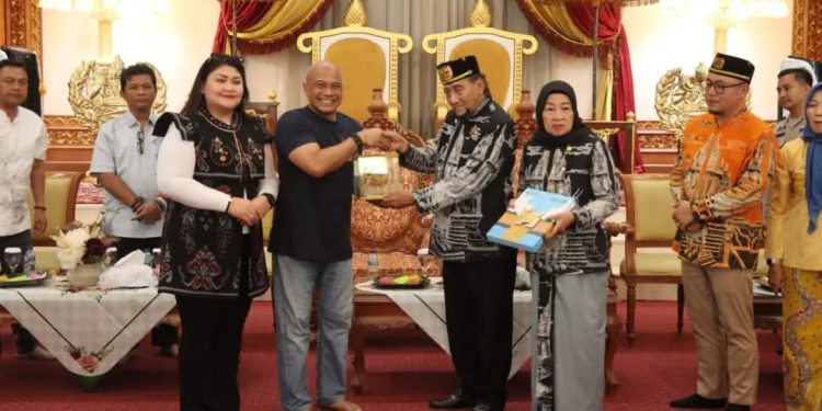 Wakapolda Kunjungi Sultan Kutai Kartanegara, Perkuat Sinergi Polri dan Lembaga Adat