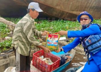 Program Jumat Berbagi Digelar Satpolairud Polresta Samarinda