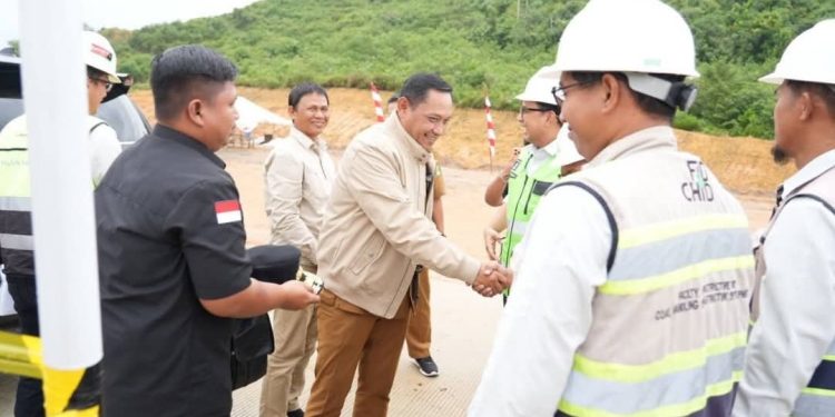 Proyek Fender Jembatan Sambaliung Berau Rampung